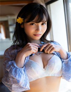 《新婚女子遭村主任侵犯》