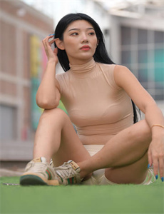 《姑娘日本大全免费观看版中文翻译》