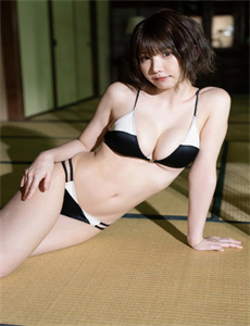 《粗大与亲女伦交换H时霖时夏》